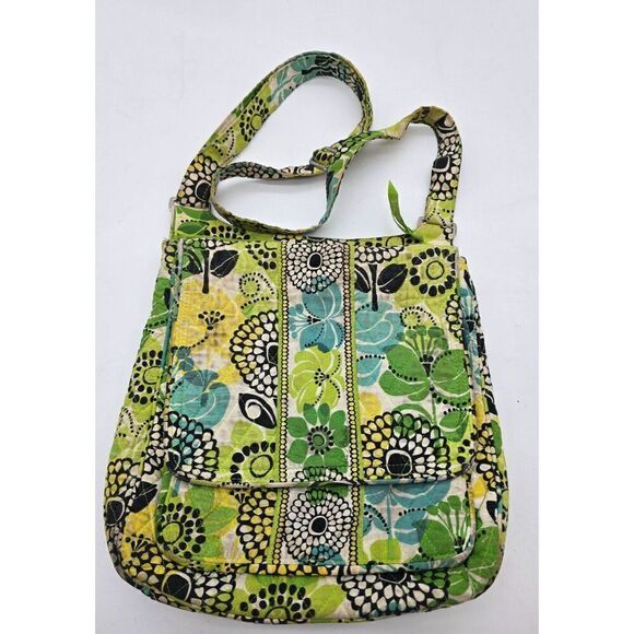 Quilted Floral Crossbody Bag With Leafy Interior & Adjustable Strap - Picture 1 of 9